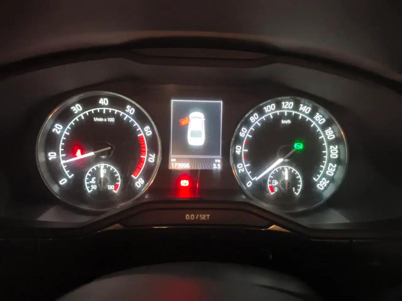 Skoda Superb 2016 TSI330 DSG Smart Drive Edition — миниатюра 11