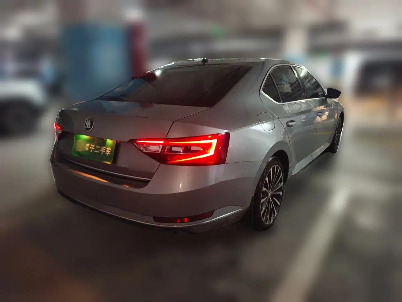Skoda Superb 2016 TSI330 DSG Smart Drive Edition — миниатюра 6