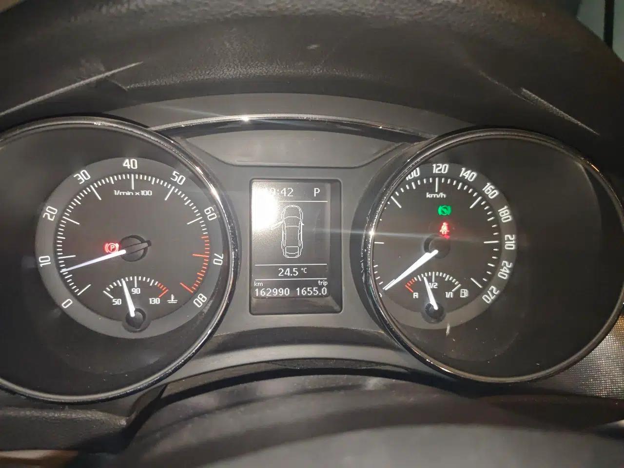 Skoda Superb 2013 1.4 TSI DSG Prestige Edition — миниатюра 11