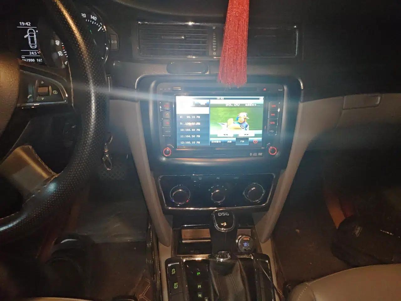 Skoda Superb 2013 1.4 TSI DSG Prestige Edition — миниатюра 13