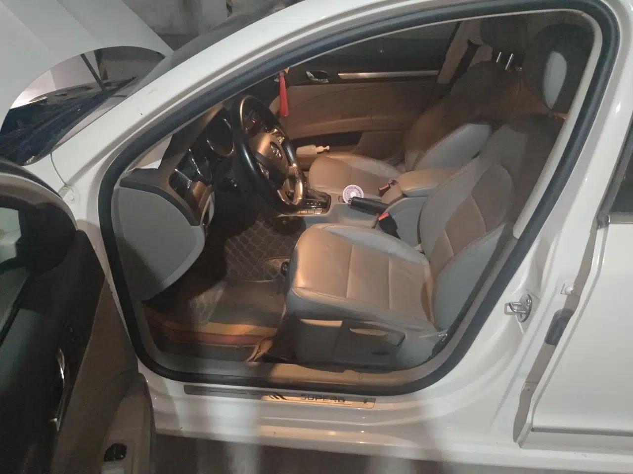 Skoda Superb 2013 1.4 TSI DSG Prestige Edition — миниатюра 15