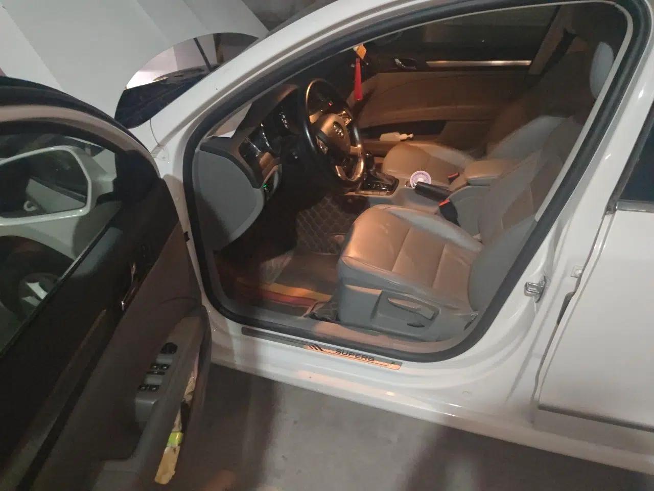 Skoda Superb 2013 1.4 TSI DSG Prestige Edition — миниатюра 16