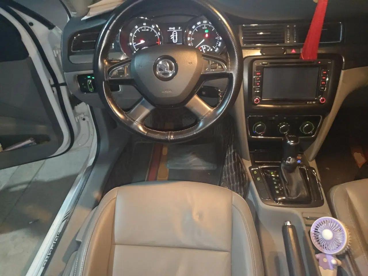 Skoda Superb 2013 1.4 TSI DSG Prestige Edition — миниатюра 10
