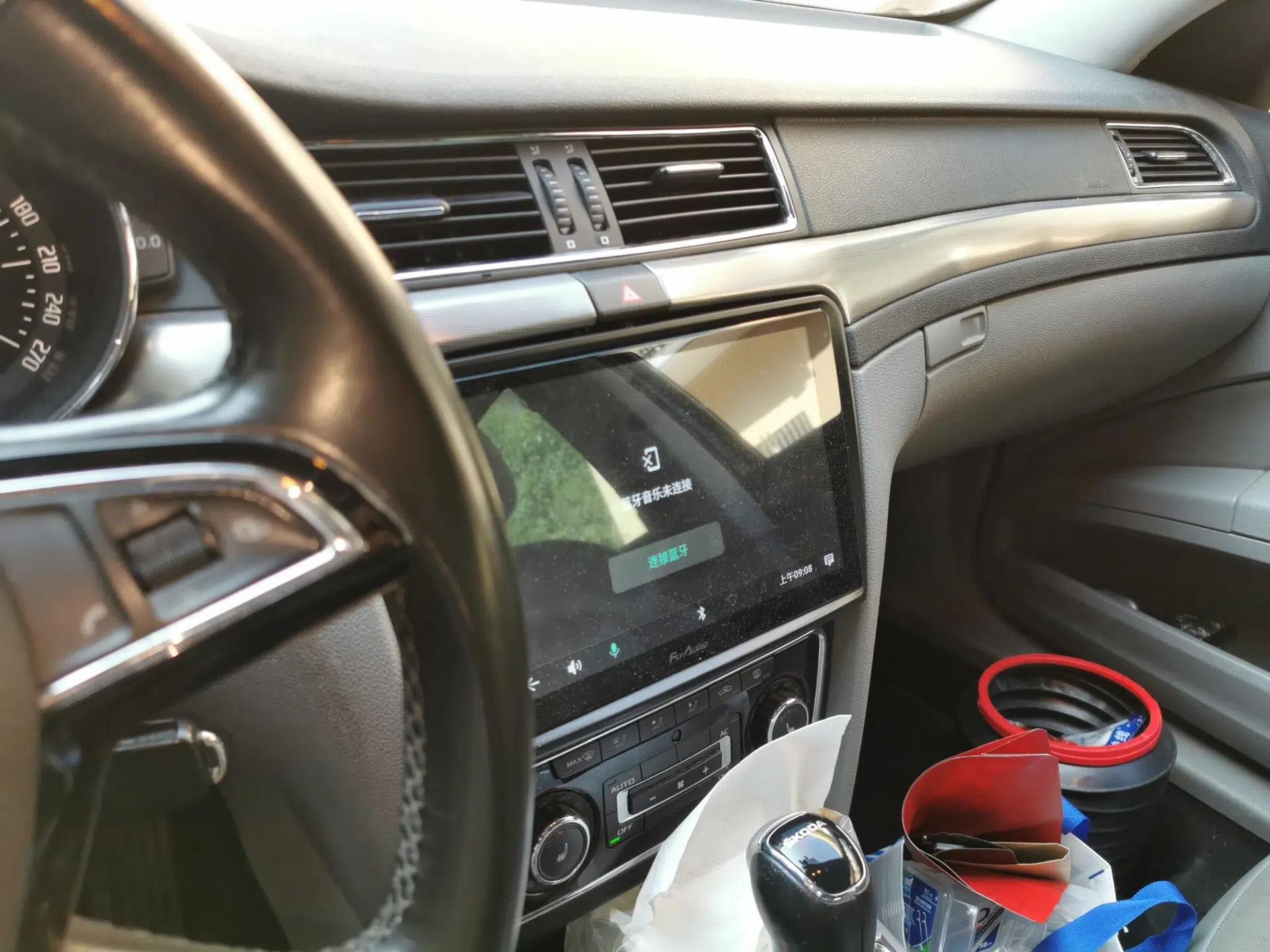 Skoda Superb 2013 1.8TSI Automatic Yashi Edition — миниатюра 13