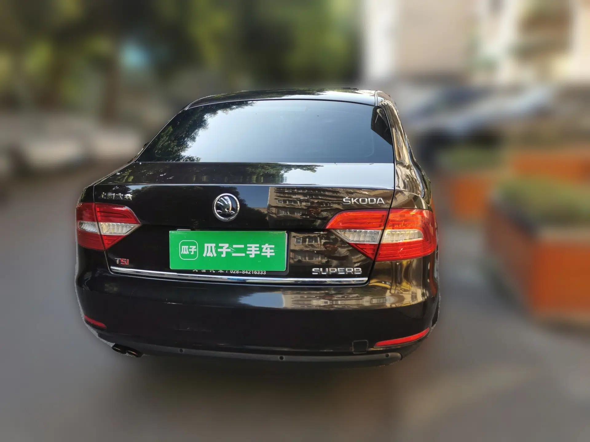 Skoda Superb 2013 1.8TSI Automatic Yashi Edition — миниатюра 5
