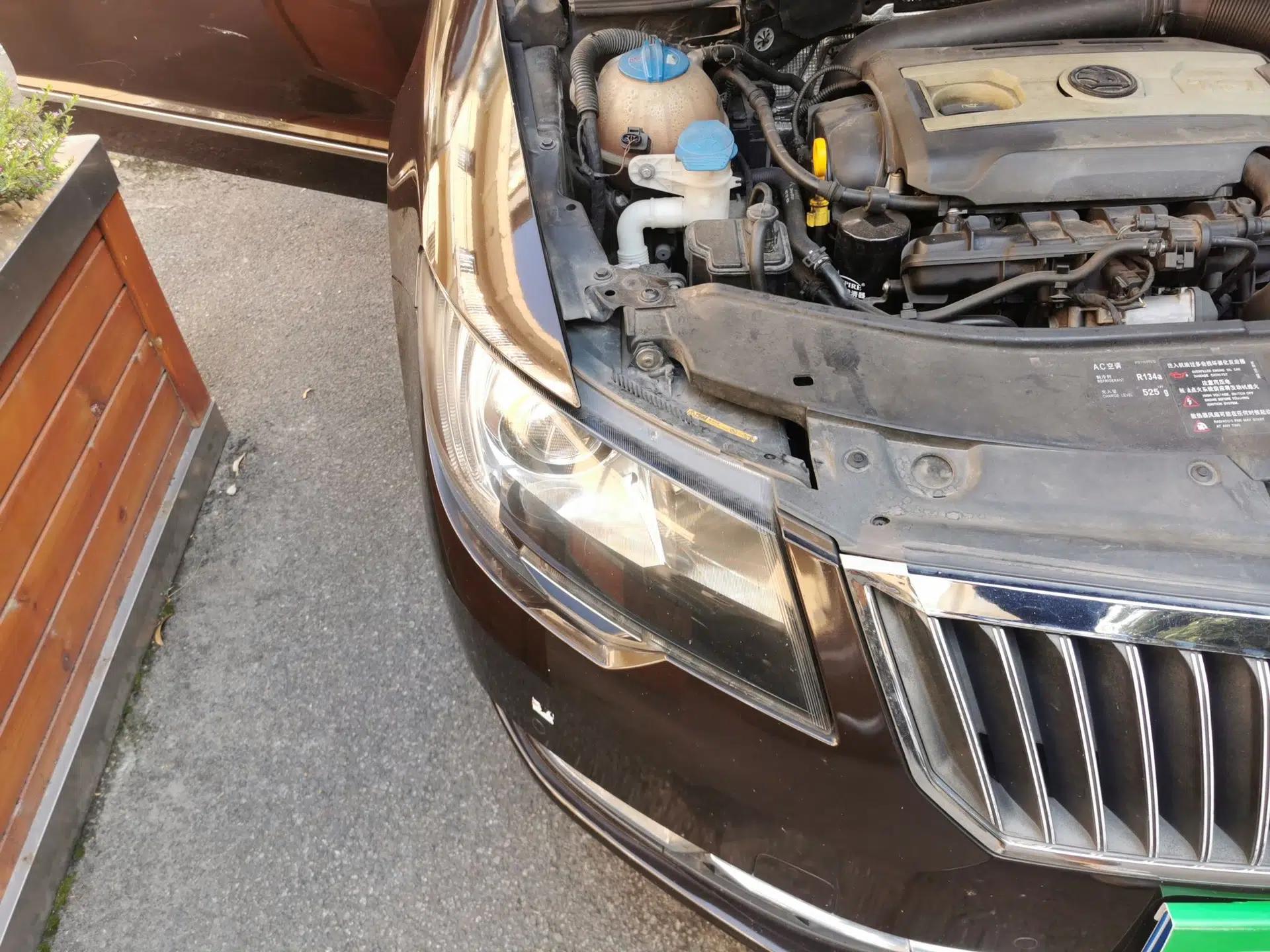 Skoda Superb 2013 1.8TSI Automatic Yashi Edition — миниатюра 7