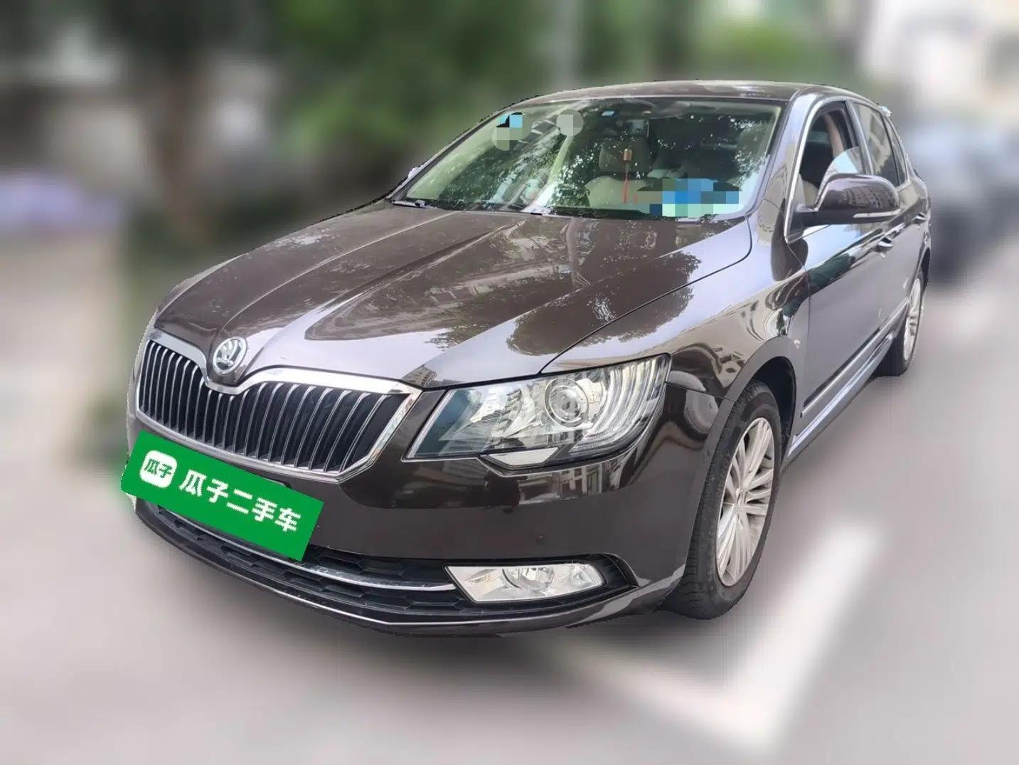 Skoda Superb 2013 1.8TSI Automatic Yashi Edition — миниатюра 1