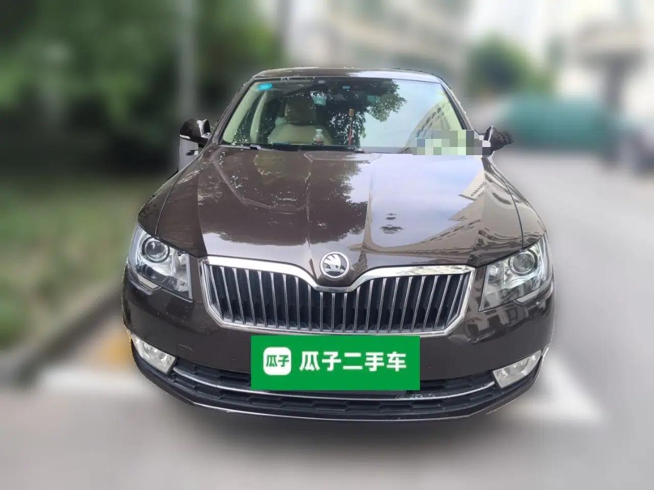 Skoda Superb 2013 1.8TSI Automatic Yashi Edition — миниатюра 2