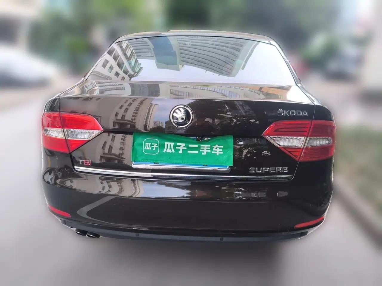 Skoda Superb 2013 1.8TSI Automatic Yashi Edition — миниатюра 5