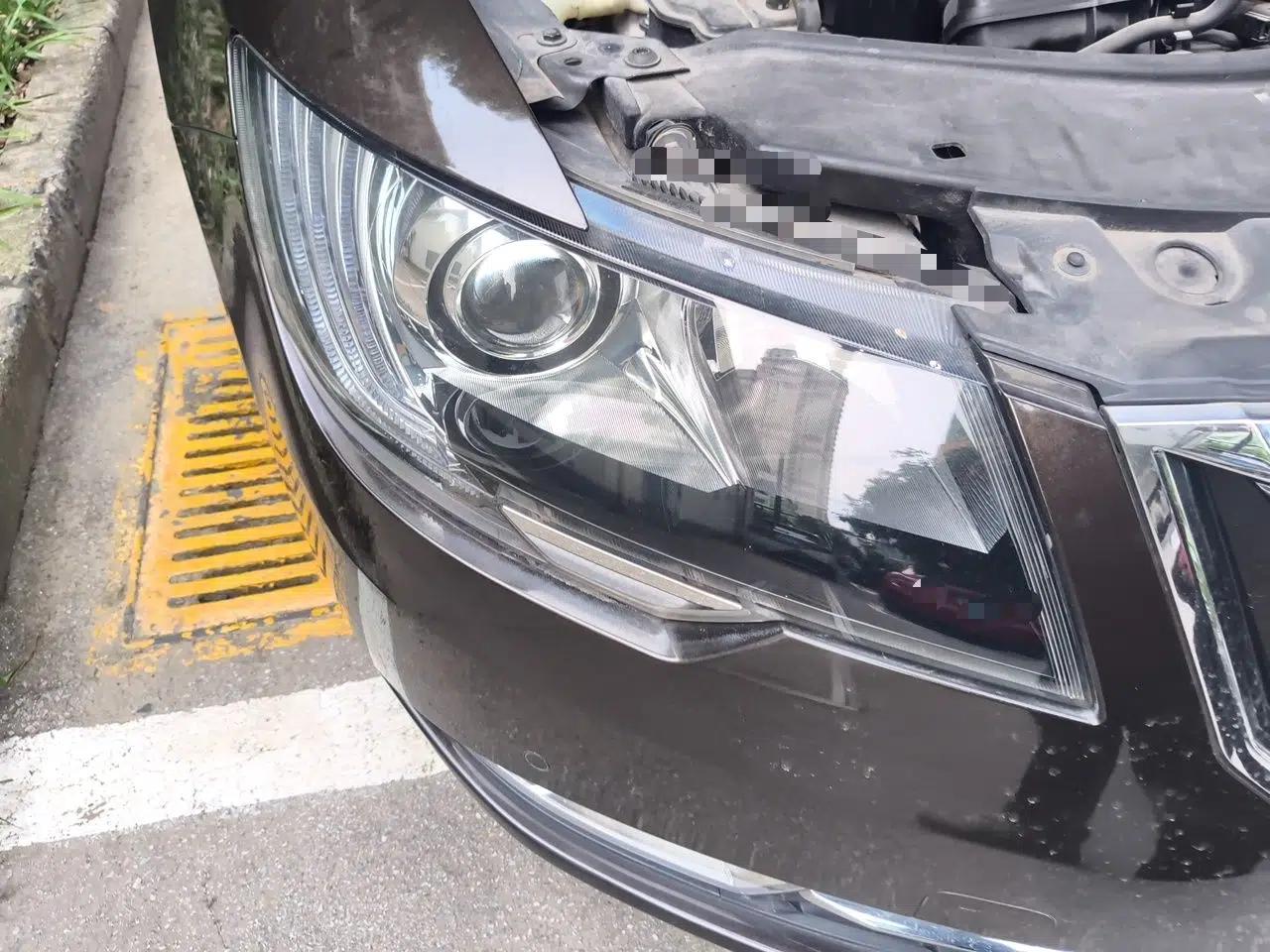 Skoda Superb 2013 1.8TSI Automatic Yashi Edition — миниатюра 7