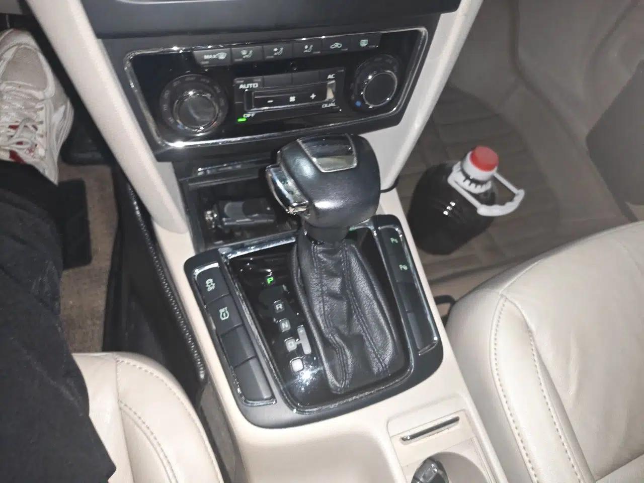 Skoda Superb 2009 1.8TSI Automatic Prestige Edition — миниатюра 14