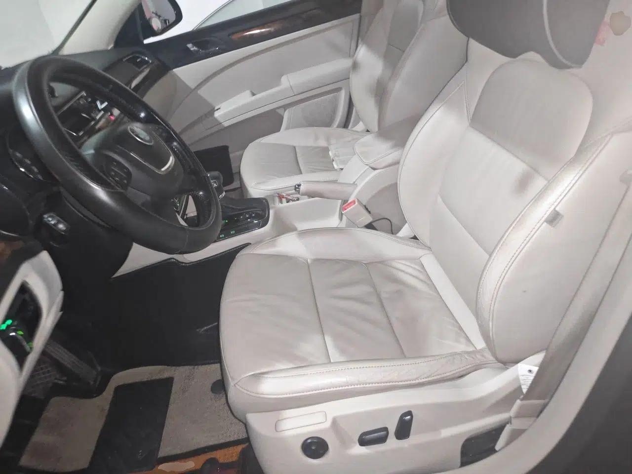 Skoda Superb 2009 1.8TSI Automatic Prestige Edition — миниатюра 15