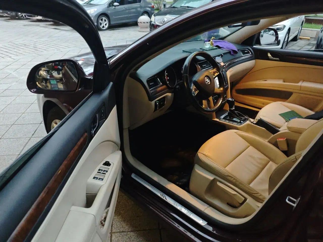 Skoda Superb 2013 1.8TSI Automatic MingShi Edition — миниатюра 16