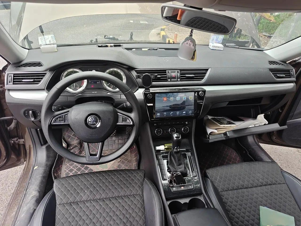 Skoda Superb 2018 TSI280 DSG Comfort Edition China V Standard — миниатюра 9
