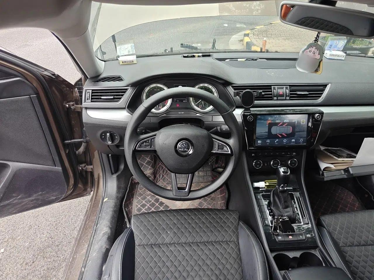 Skoda Superb 2018 TSI280 DSG Comfort Edition China V Standard — миниатюра 10
