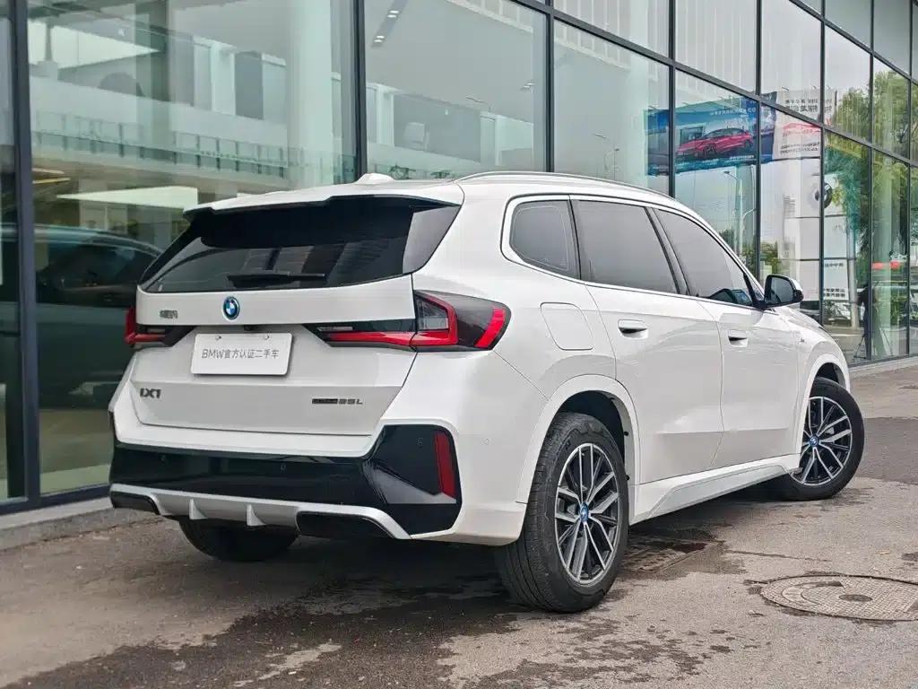 BMW iX1 2023 eDrive25L M Sport Package — миниатюра 13