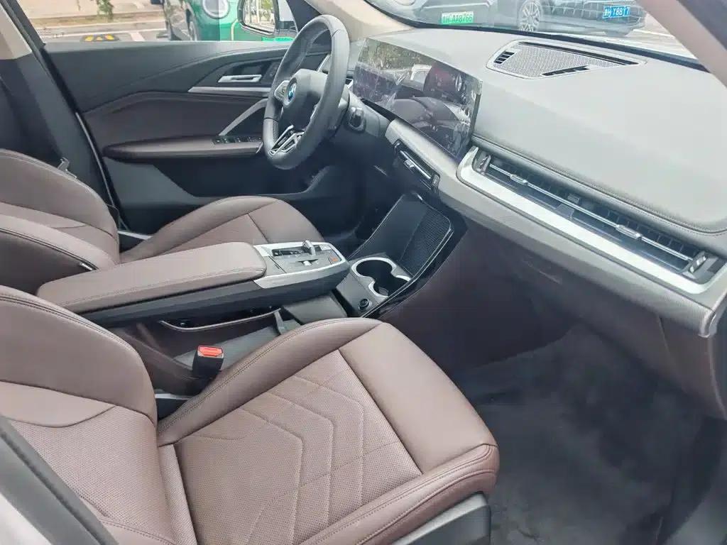 BMW iX1 2023 eDrive25L M Sport Package — миниатюра 6