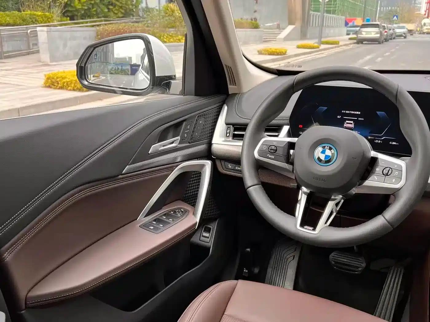 BMW iX1 2023 eDrive25L M Sport Package — миниатюра 20