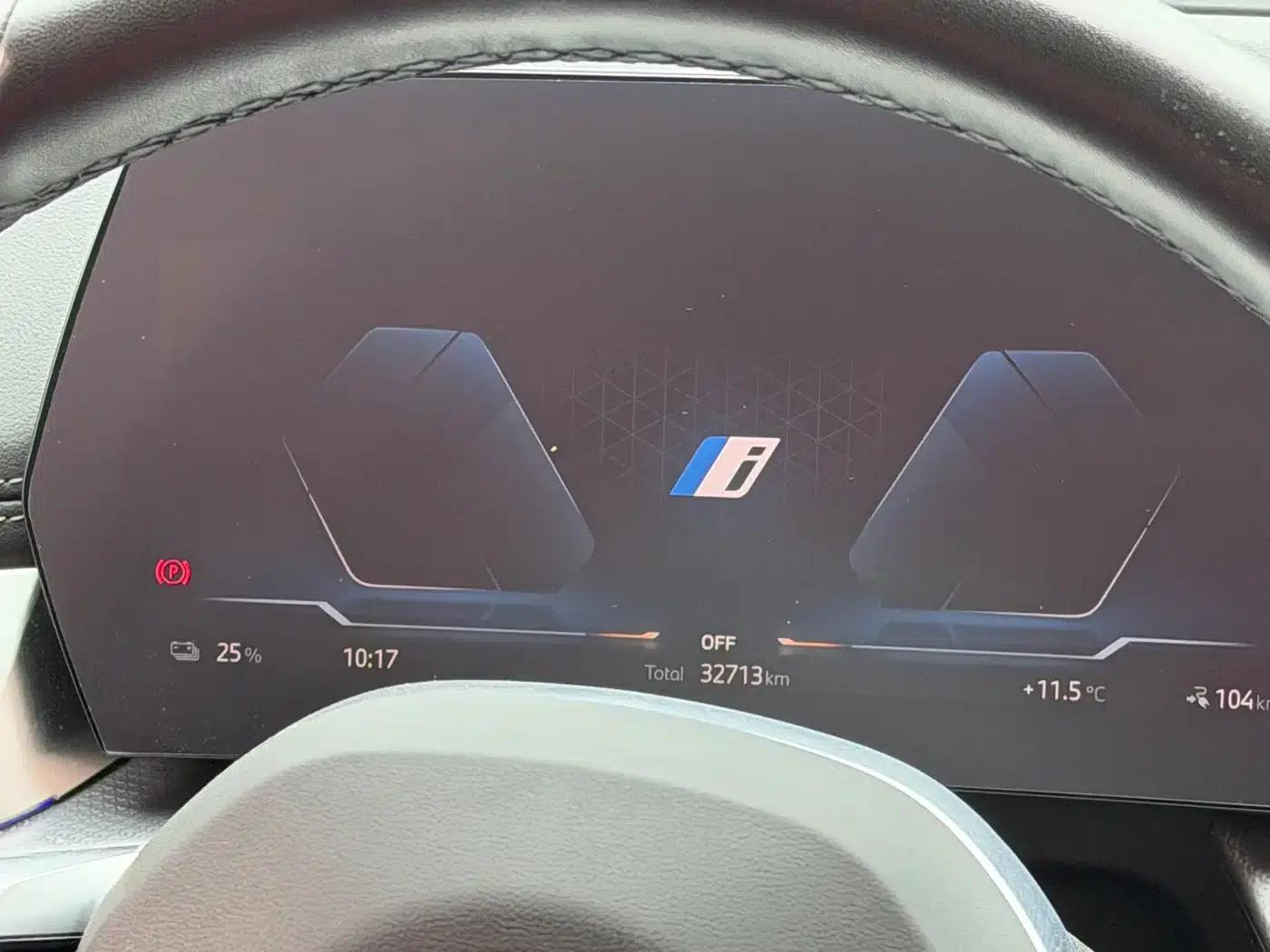 2023 BMW iX1 xDrive30L M Sport Package — миниатюра 15