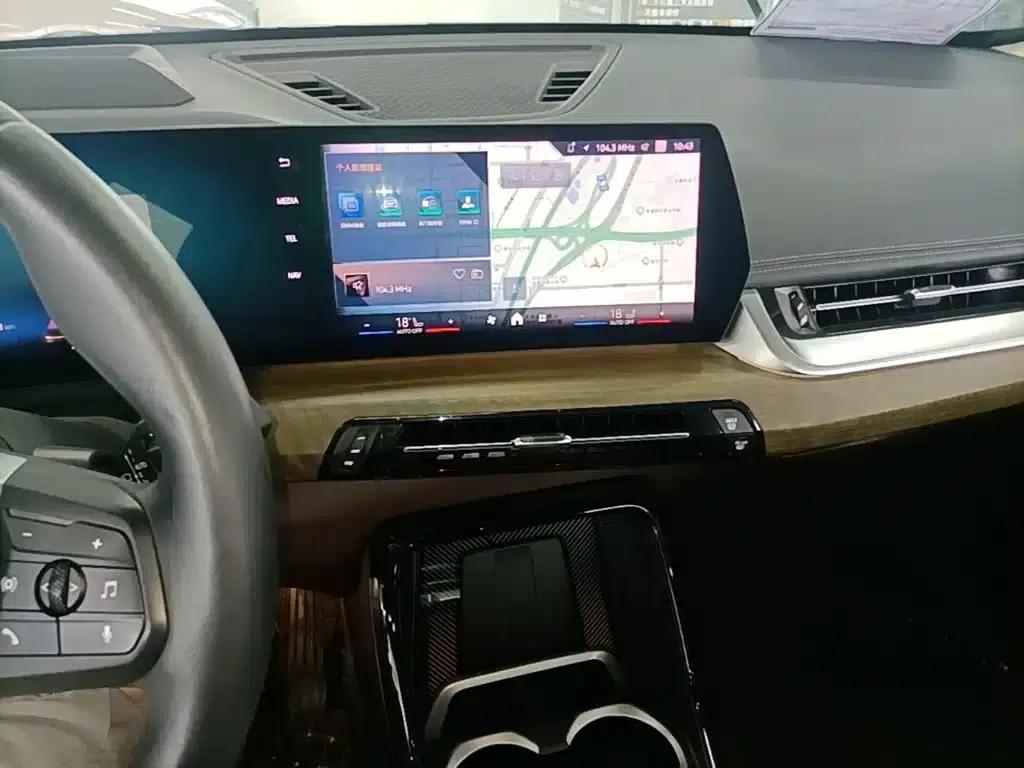 BMW iX1 2023 xDrive30L X Design Package — миниатюра 13