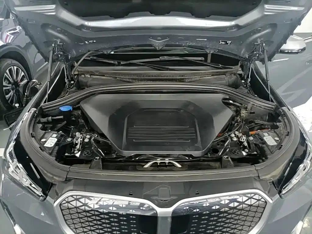 BMW iX1 2023 xDrive30L X Design Package — миниатюра 20