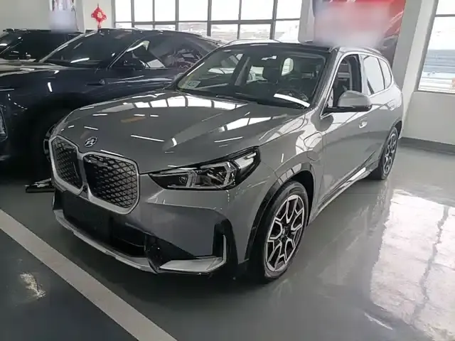 BMW iX1 2023 xDrive30L X Design Package
