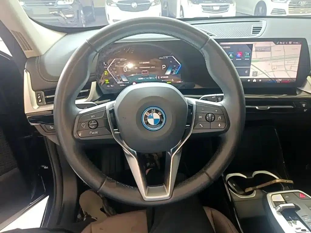 BMW iX1 2023 eDrive25L X Design Package — миниатюра 11