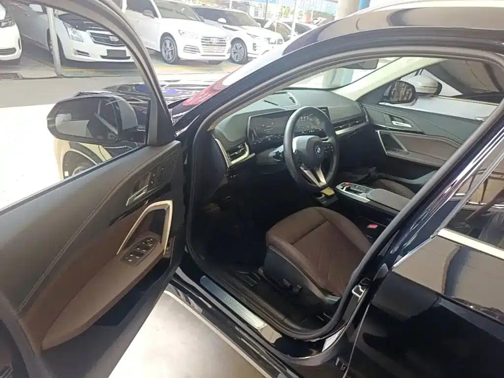 BMW iX1 2023 eDrive25L X Design Package — миниатюра 16