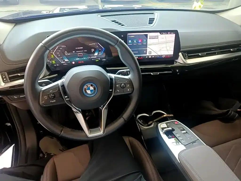 BMW iX1 2023 eDrive25L X Design Package — миниатюра 10