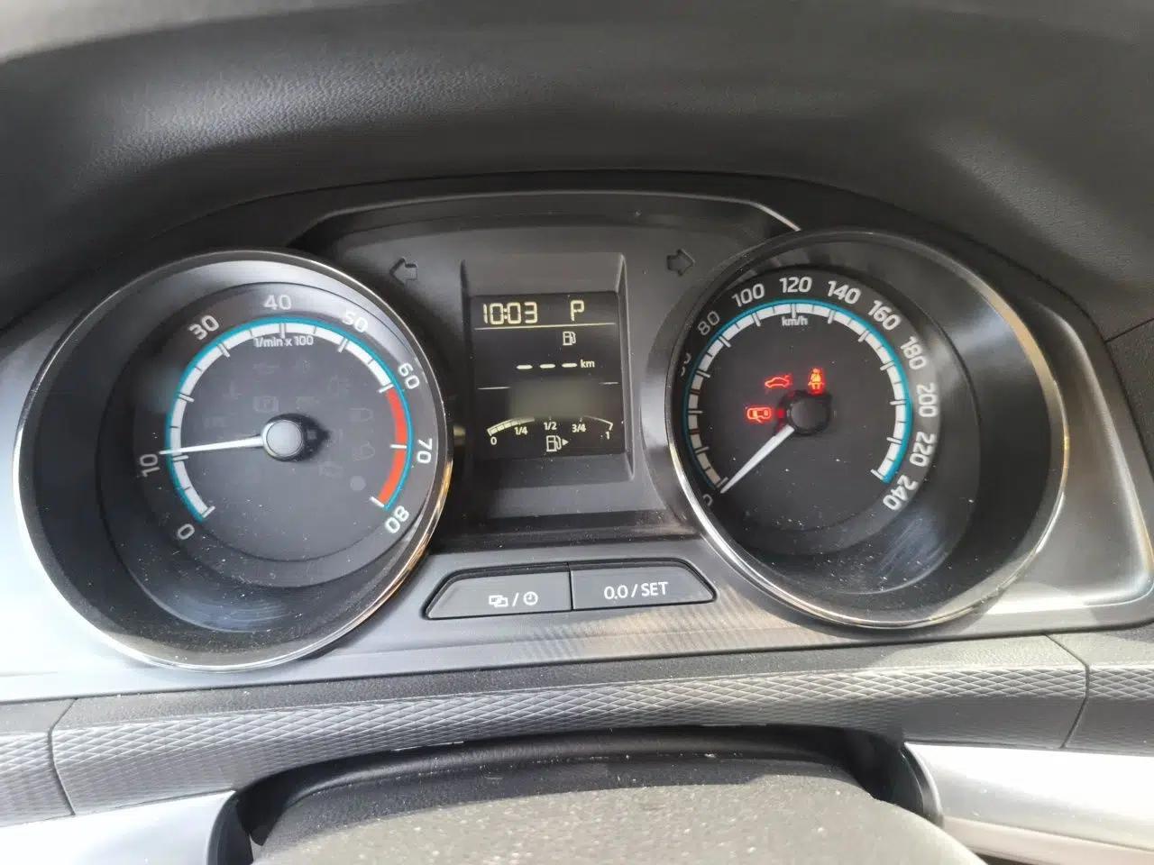 Skoda Kamiq 2020 1.5L Automatic Comfort Edition — миниатюра 10
