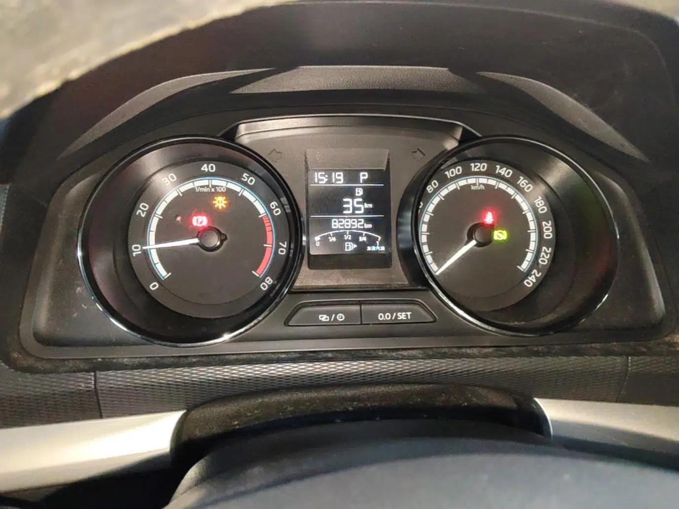 Skoda Kamiq 2020 1.5L Automatic Standard Edition — миниатюра 14