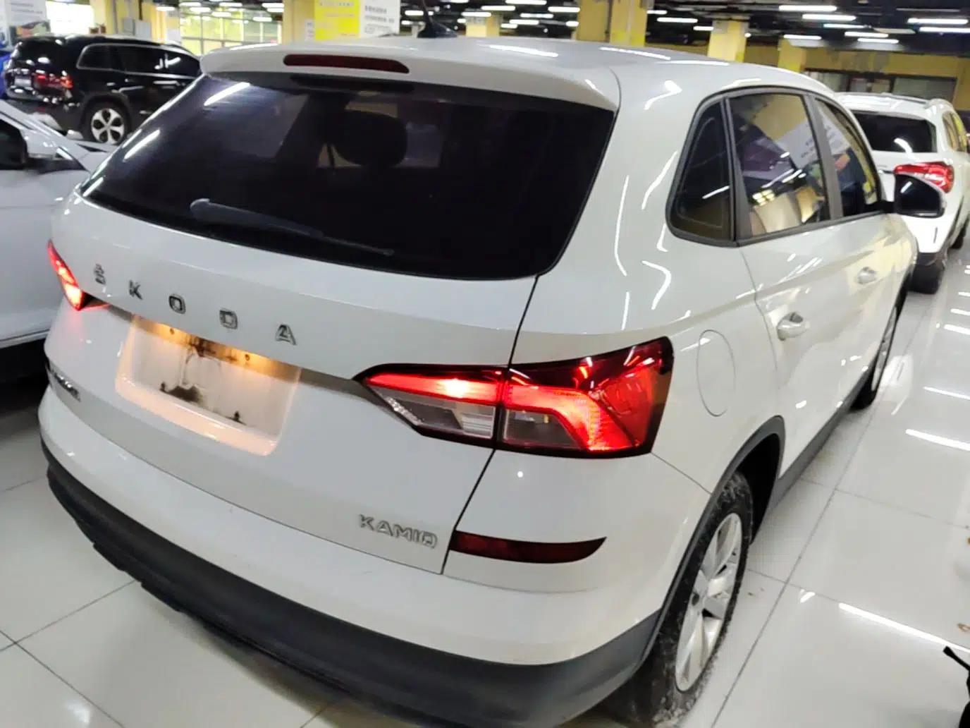 Skoda Kamiq 2020 1.5L Automatic Standard Edition — миниатюра 6