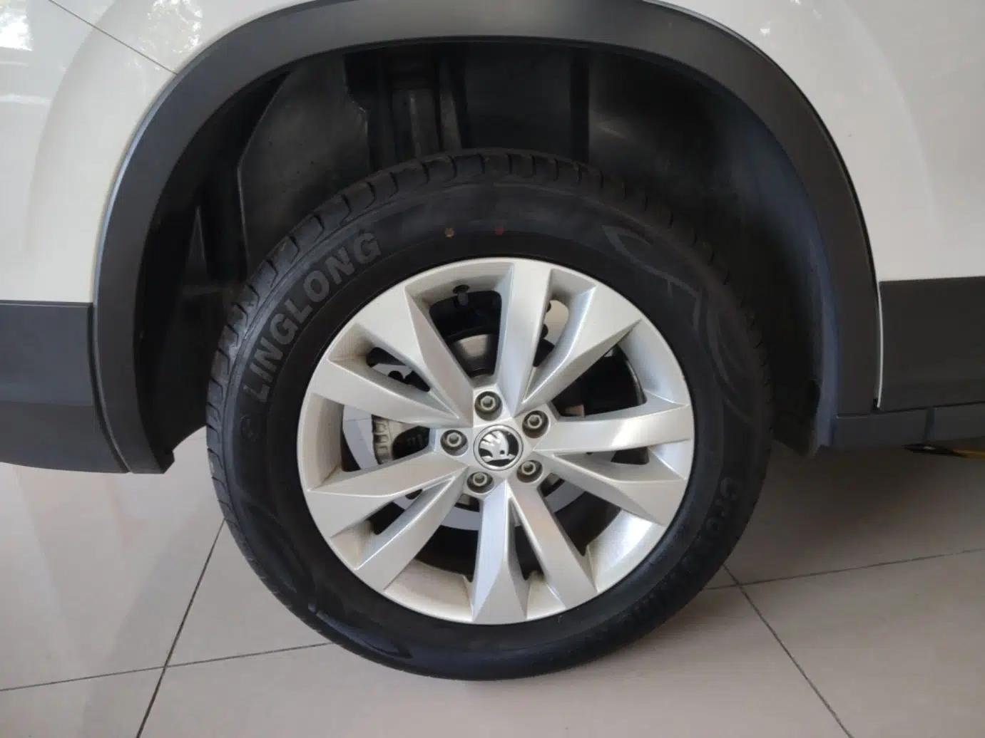 Skoda Kamiq 2020 1.5L Automatic Comfort Edition — миниатюра 11
