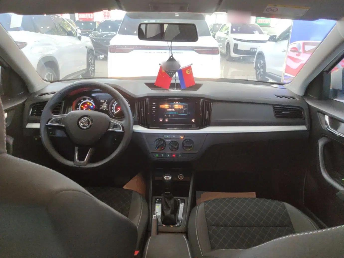 Skoda Kamiq 2020 1.5L Automatic Comfort Edition — миниатюра 12