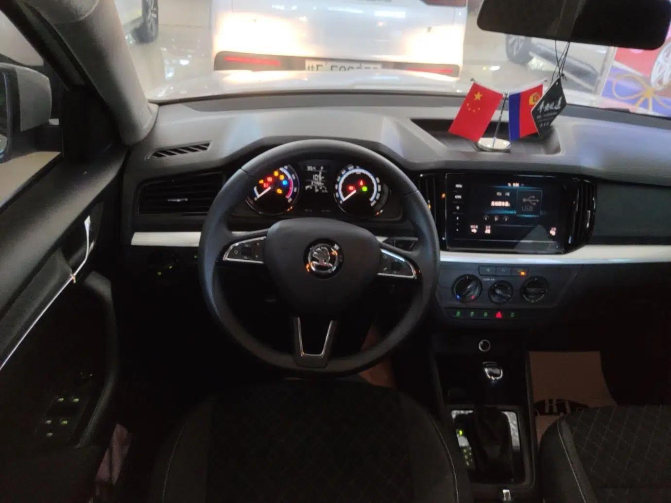Skoda Kamiq 2020 1.5L Automatic Comfort Edition — миниатюра 13