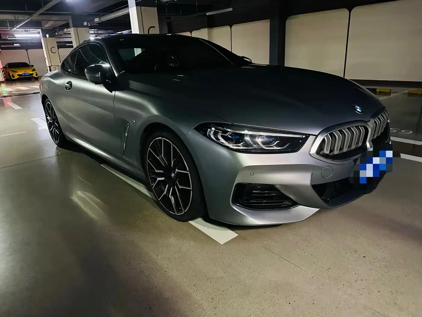 2022 BMW 8 Series 840i Coupe M Sport Package — миниатюра 3