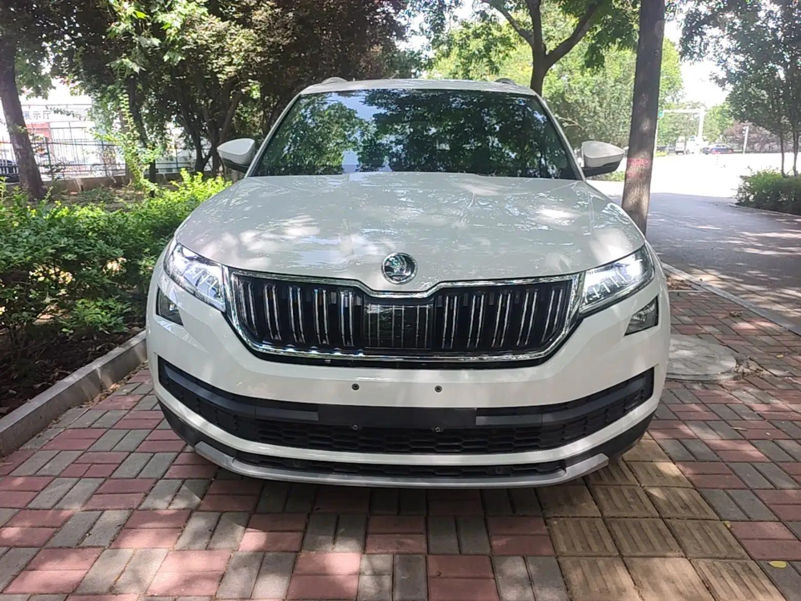 Skoda Kodiaq 2018 TSI380 7-Seater Four-Wheel-Drive Flagship Edition — миниатюра 2