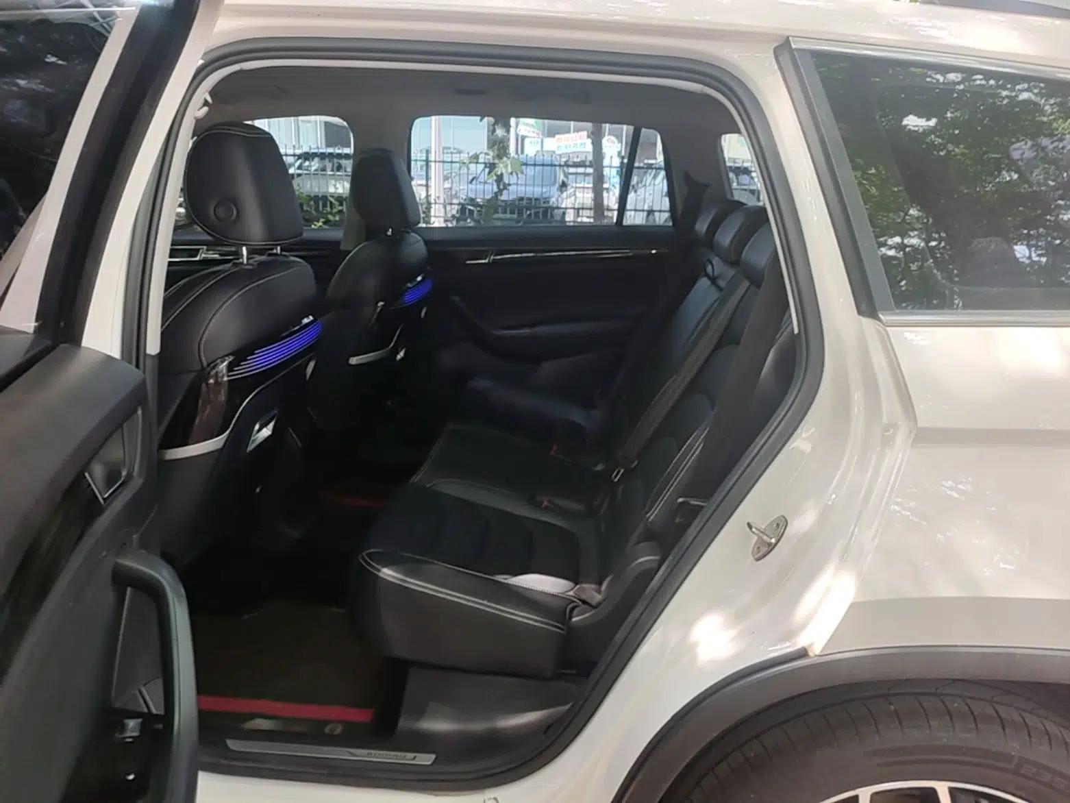 Skoda Kodiaq 2018 TSI380 7-Seater Four-Wheel-Drive Flagship Edition — миниатюра 20