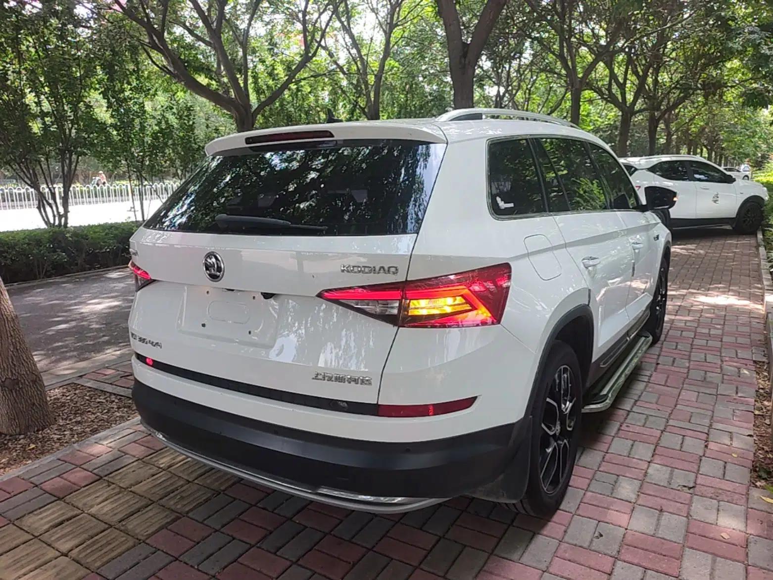 Skoda Kodiaq 2018 TSI380 7-Seater Four-Wheel-Drive Flagship Edition — миниатюра 6