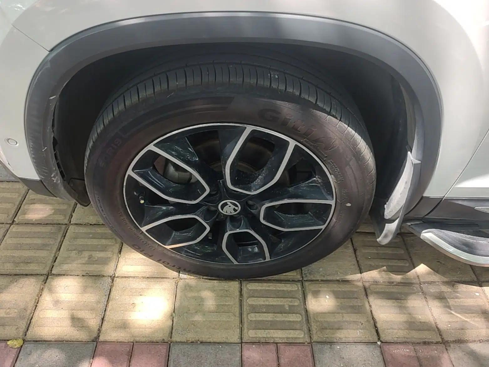 Skoda Kodiaq 2018 TSI380 7-Seater Four-Wheel-Drive Flagship Edition — миниатюра 10