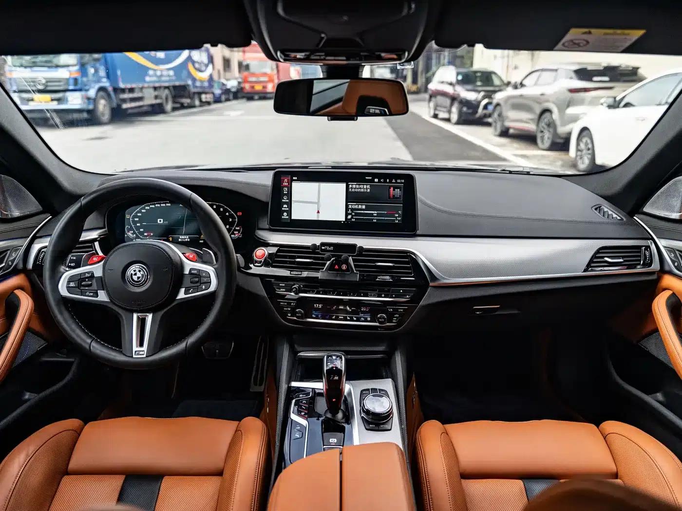 2018 BMW M5 — миниатюра 12