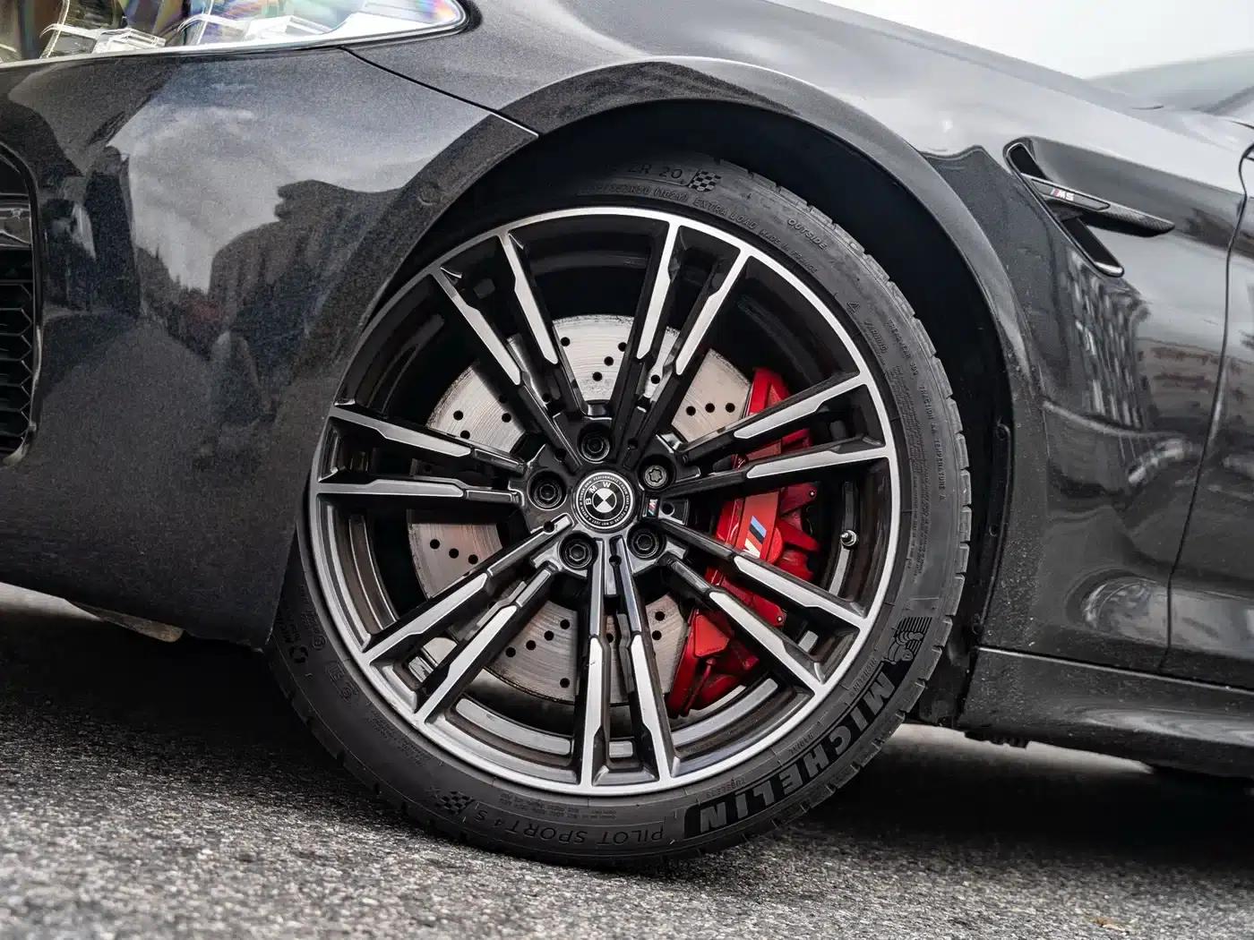 2018 BMW M5 — миниатюра 5