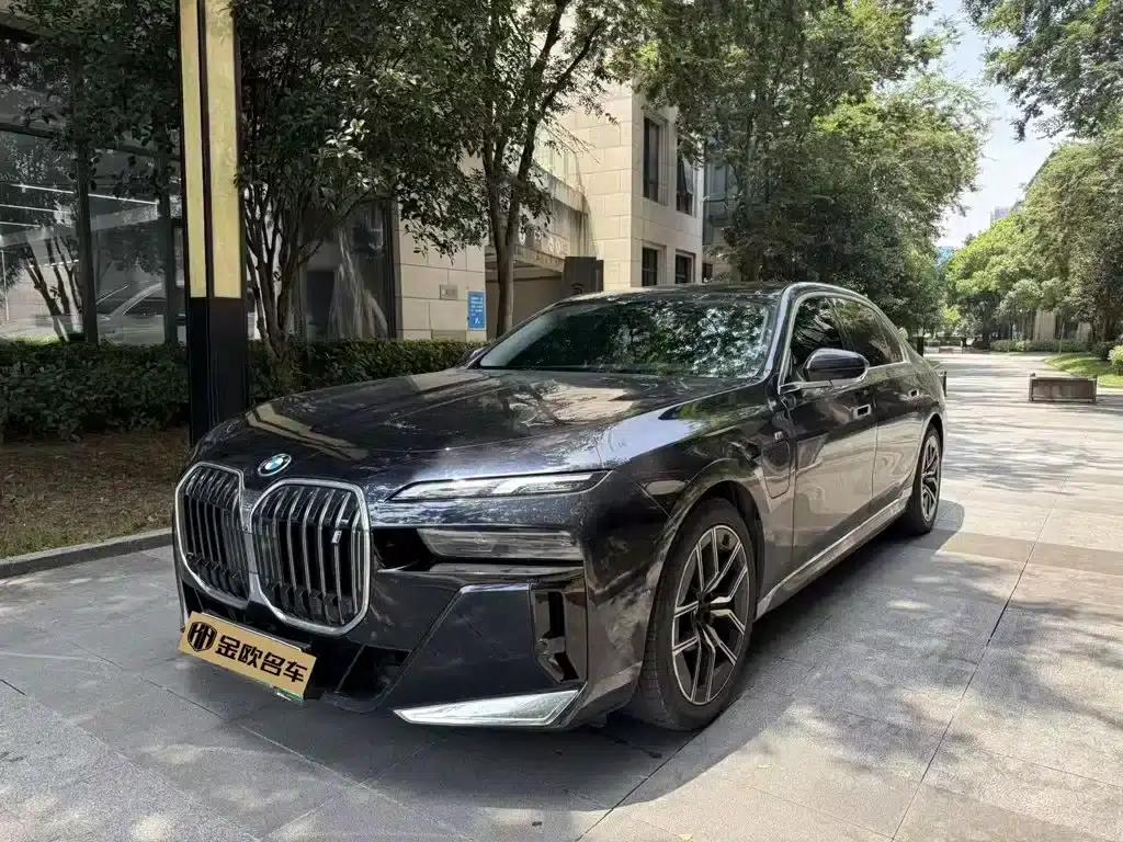 BMW i7 2023 eDrive50L Leading M Sport Package — миниатюра 2