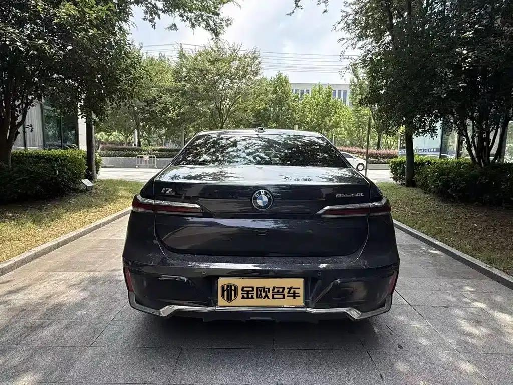 BMW i7 2023 eDrive50L Leading M Sport Package — миниатюра 6
