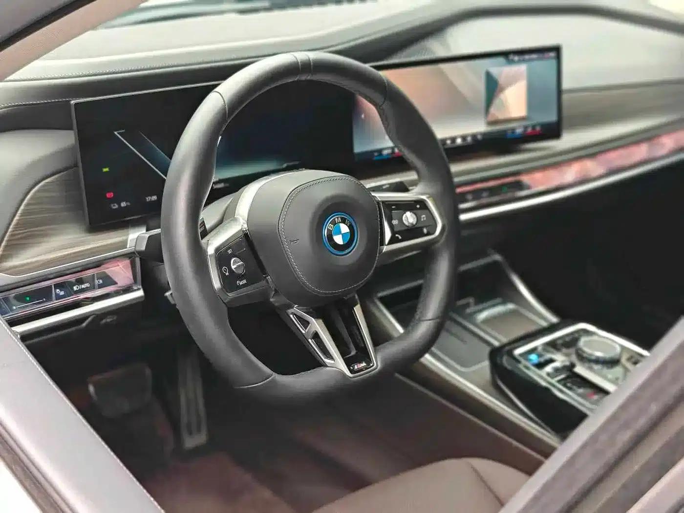 BMW i7 2023 eDrive50L Leading M Sport Package — миниатюра 7