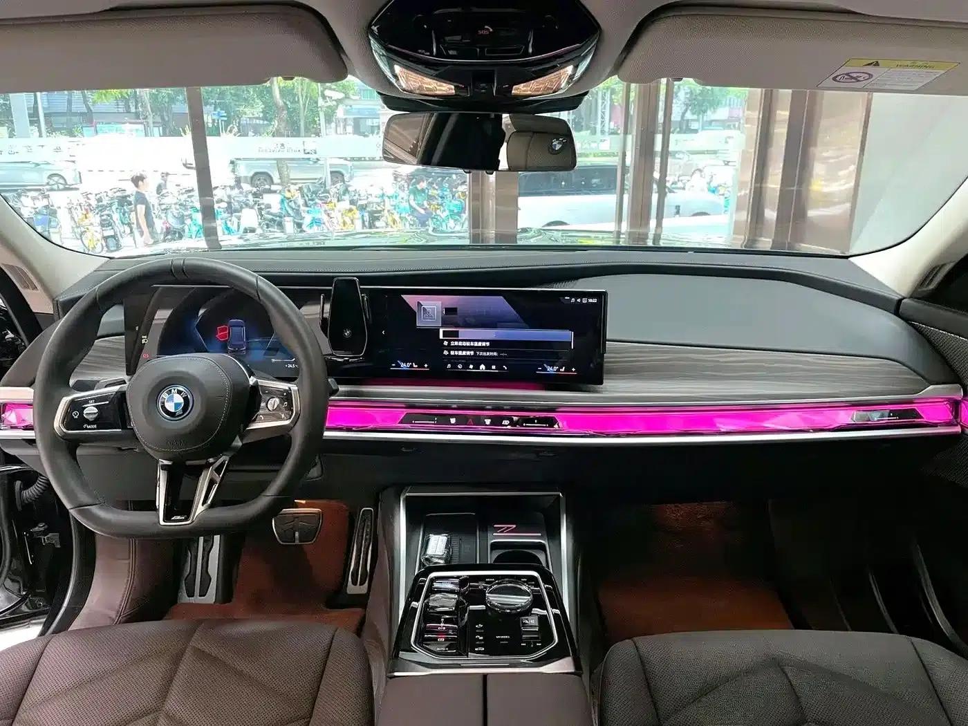 BMW i7 2023 eDrive50L Leading M Sport Package — миниатюра 10