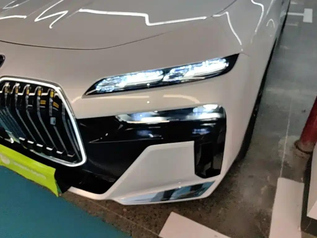 BMW i7 2023 eDrive50L Leading M Sport Package — миниатюра 24