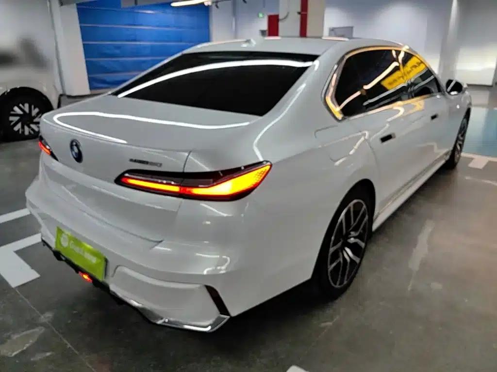 BMW i7 2023 eDrive50L Leading M Sport Package — миниатюра 7