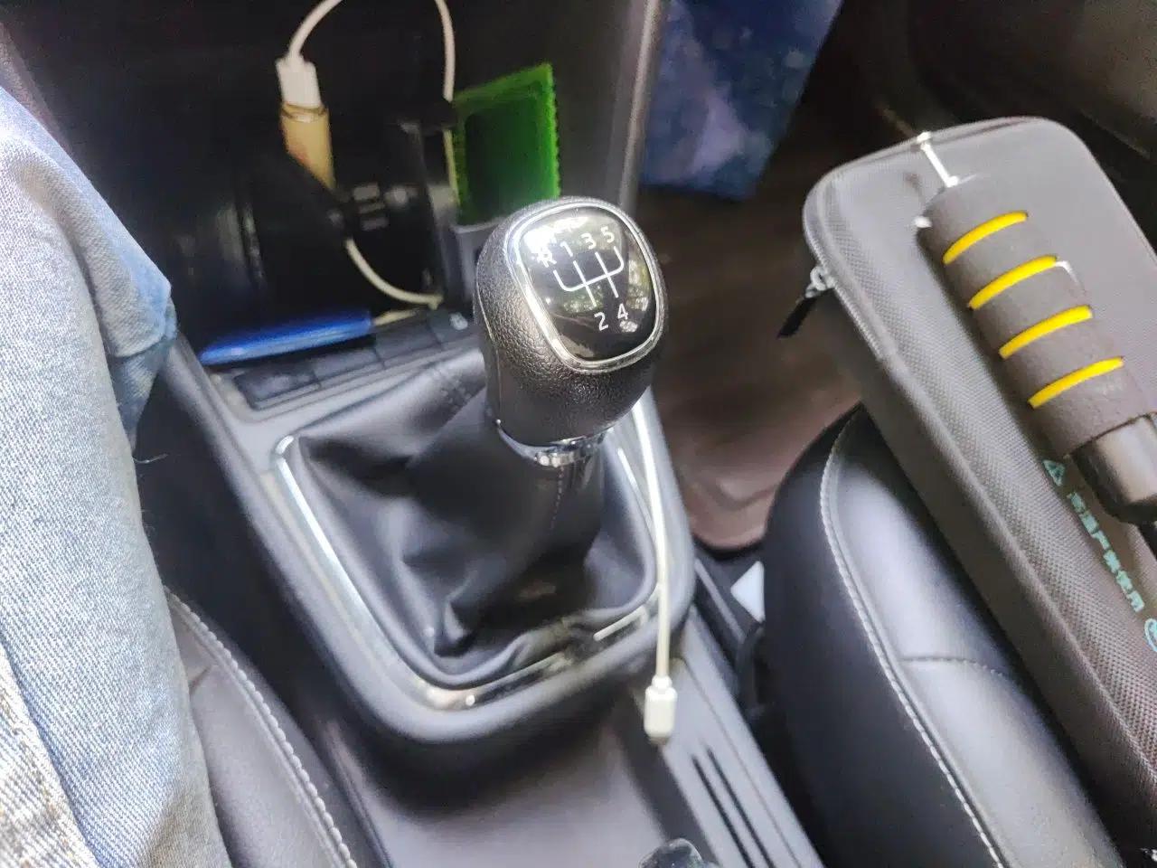 Skoda Rapid 2018 1.6L Manual Comfort Edition — миниатюра 14