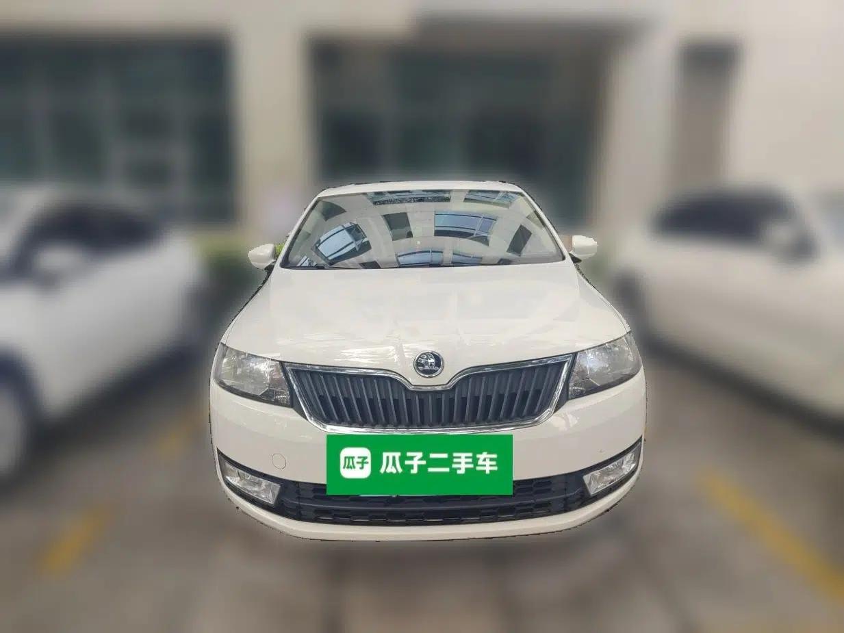 Skoda Rapid 2015 1.6L Automatic Smart Selection Model — миниатюра 2